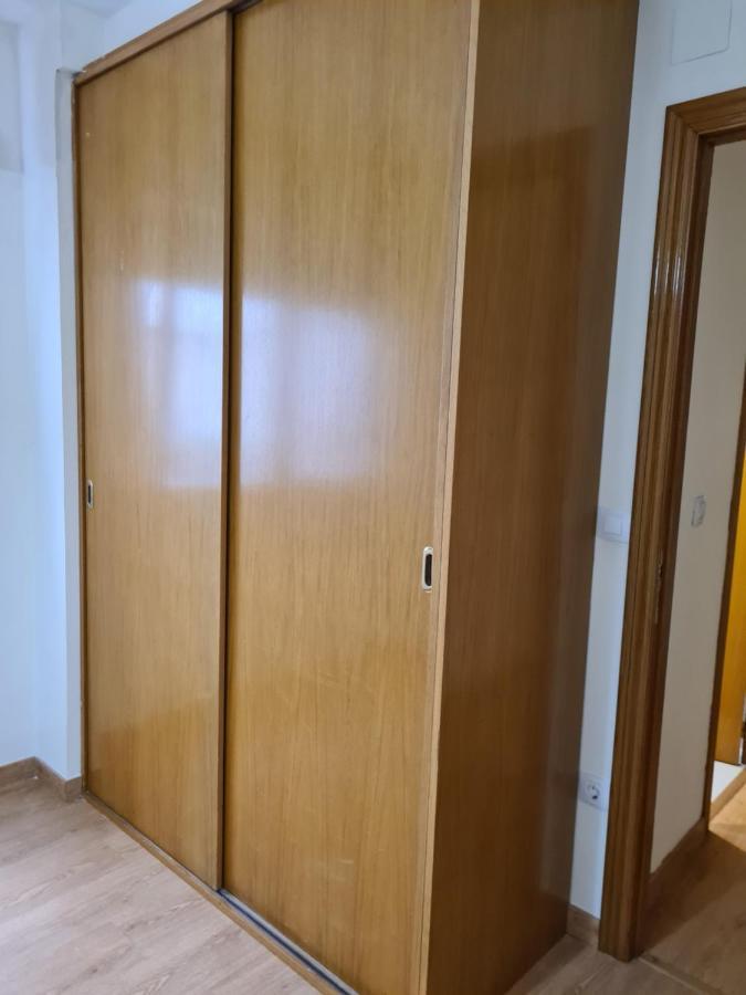 ולנסיה Habitacion Con Bano Privado- En Casa Familiar Beatriz מראה חיצוני תמונה