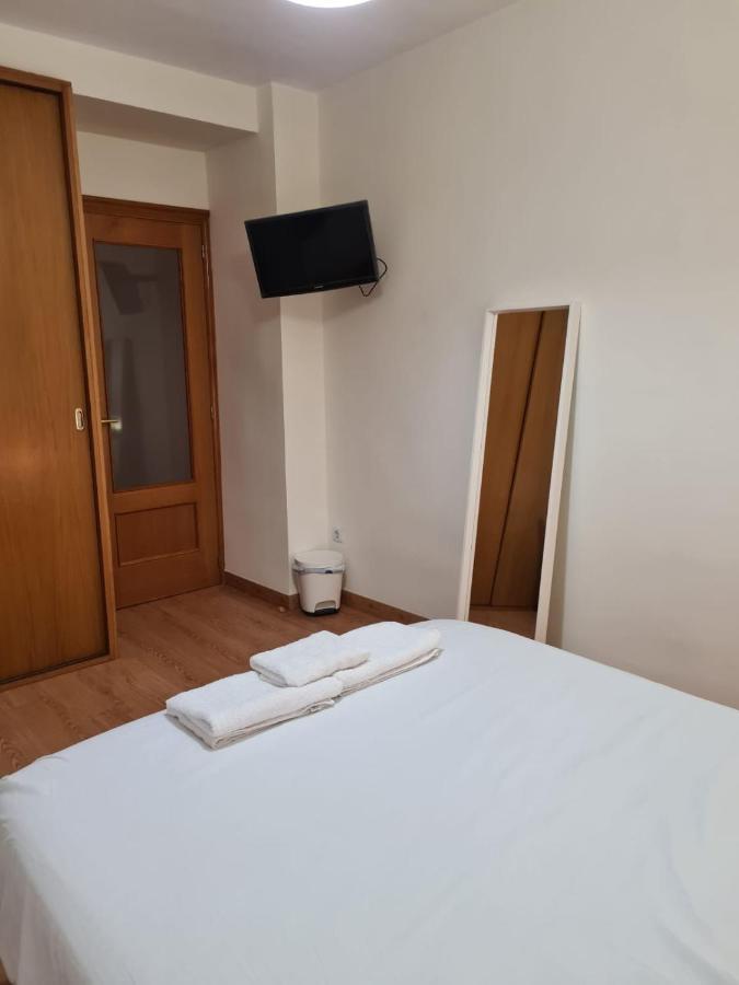 ולנסיה Habitacion Con Bano Privado- En Casa Familiar Beatriz מראה חיצוני תמונה